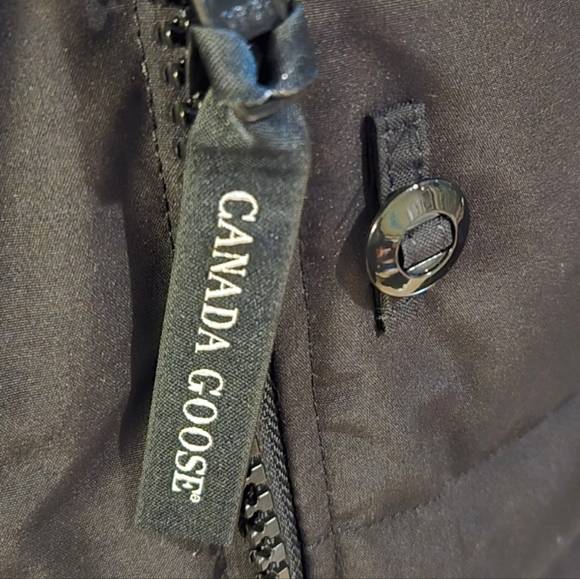 Canada Goose Black Parka with Fur Trim Sz L - Picture 3 of 13